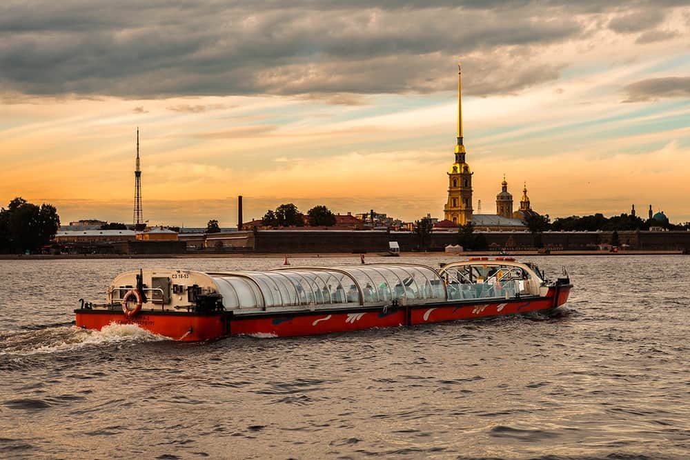 Hop On Hop Off — экскурсия по Петербургу по рекам и каналам с остановками - 6