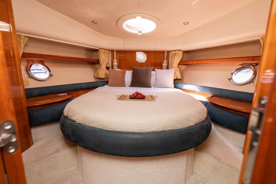 Аренда яхты Azimut 55 до 11 человек - 7