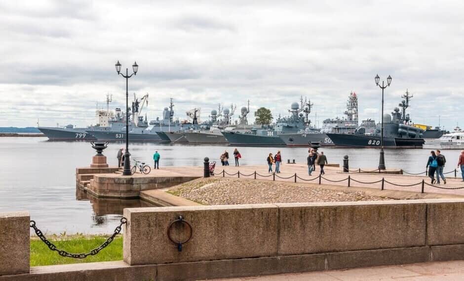 Морская прогулка по фортам Кронштадта с автобусной экскурсией - 4