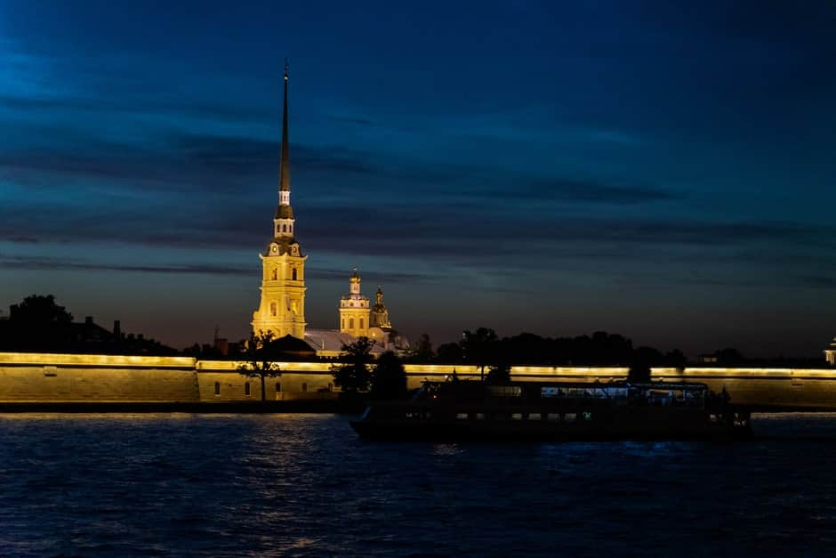 Романтический круиз под развод мостов - 6