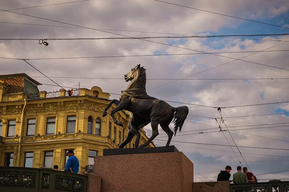 Прогулка утром на катере по рекам и каналам Петербурга: групповая экскурсия с выходом в Неву и подходом к Крейсеру Аврора - 10