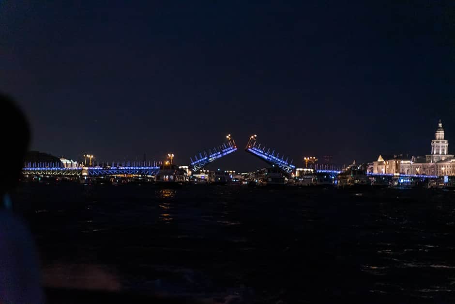 Ночная экскурсия на развод мостов с аудиогидом - 1