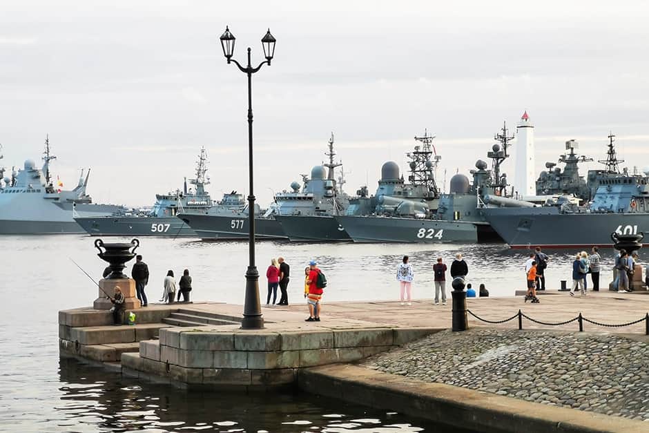Комбо-тур в Кронштадт и Петергоф по воде — купить билеты на Nevatrip - 1