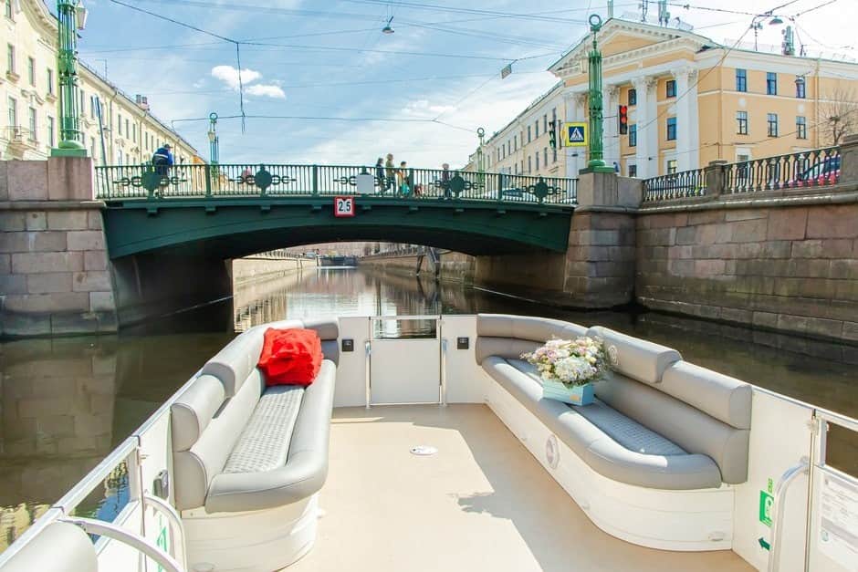 На катере по Петроградской — групповая экскурсия от центра города по рукавам Невы, вокруг Петроградской стороны и по реке Карповке - 7