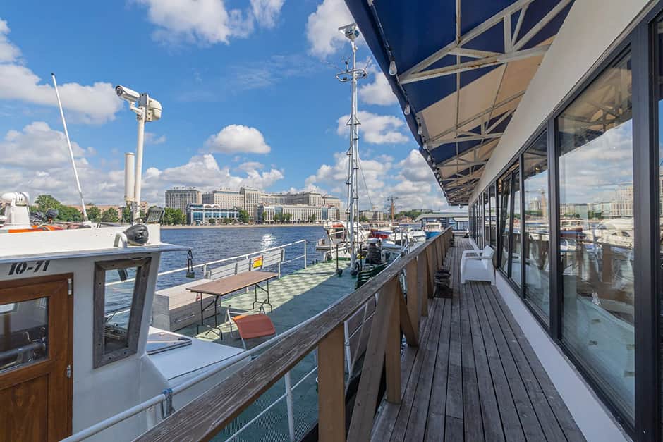 Аренда лофта «Спецборт» на воде с террасами до 120 гостей - 4