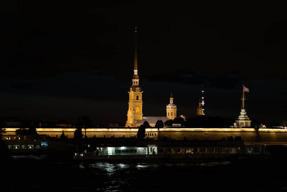 Гранд-круиз под разводными мостами — купить билеты онлайн - 1