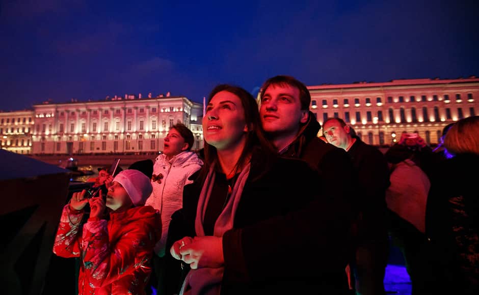 Салют 9 мая с борта теплохода «Пурга» в Санкт-Петербурге — купить билеты онлайн - 1