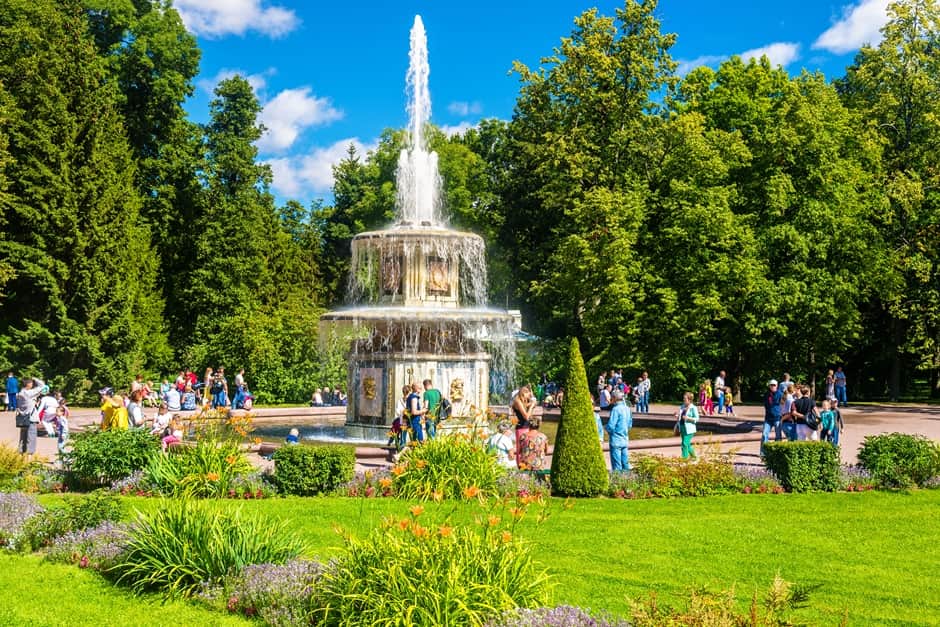 Экскурсия с гидом в Петергофе: фонтаны и Нижний парк — купить билеты на Nevatrip - 4
