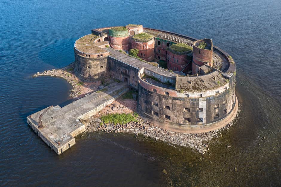 Автобусная экскурсия в Петергоф и Кронштадт с водной прогулкой за один день — купить билеты на Nevatrip - 4