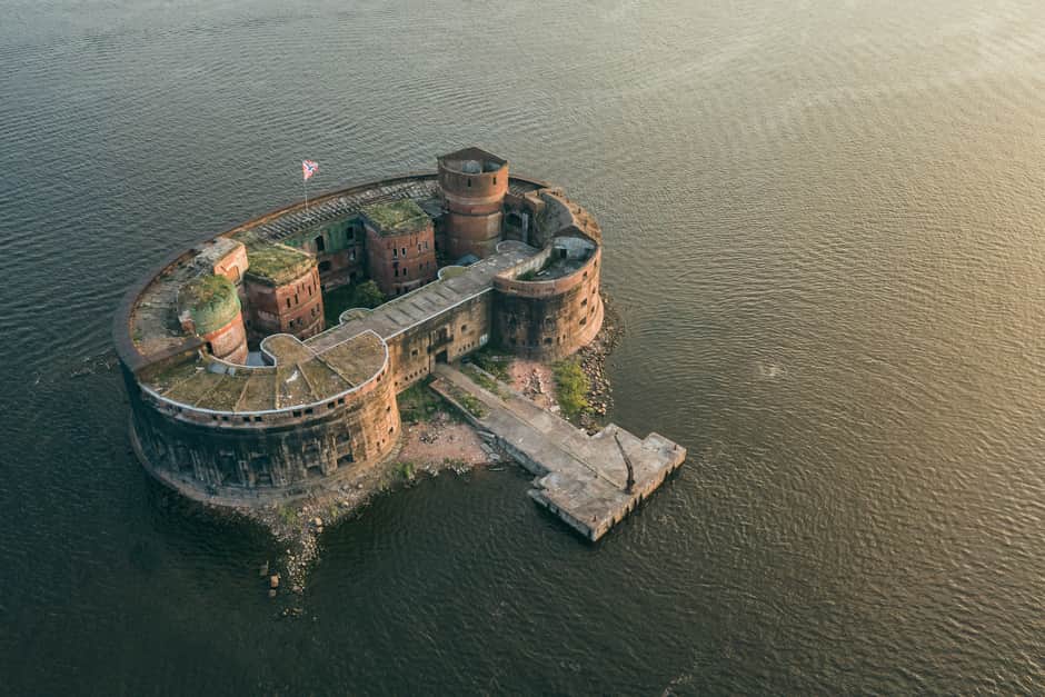 Автобусная экскурсия в Петергоф и Кронштадт с водной прогулкой за один день — купить билеты на Nevatrip - 12