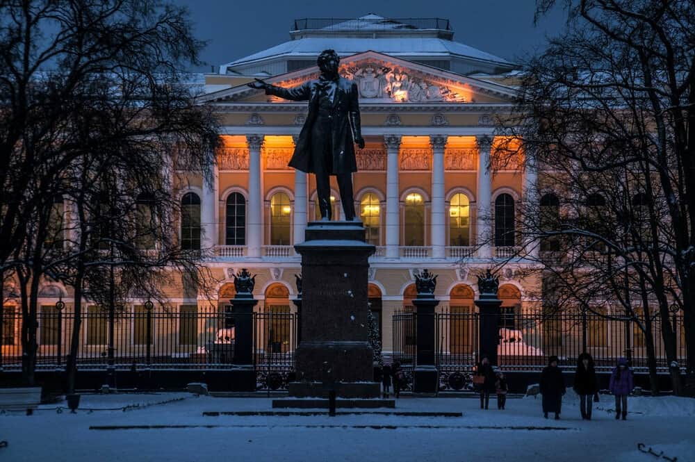 Тематический экскурсионный рейс по центру Петербурга на Католическое рождество 24 декабря 2026 - 4