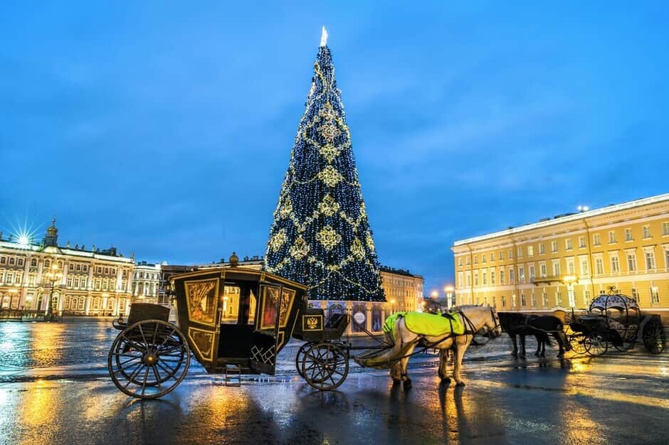 Тематический экскурсионный рейс по центру Петербурга на Католическое рождество 24 декабря 2026 - 10