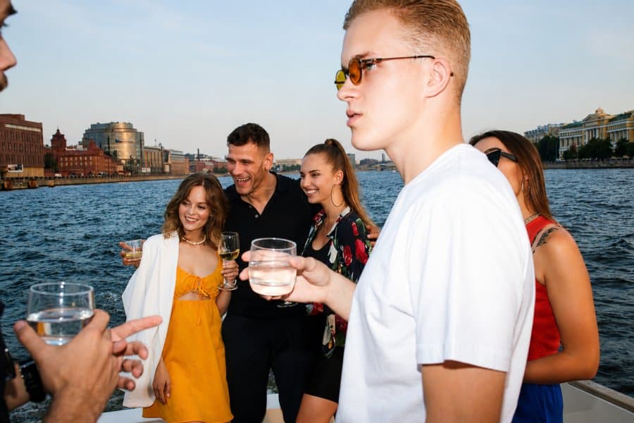 MORNING CLUB CRUISE в Санкт-Петербурге
