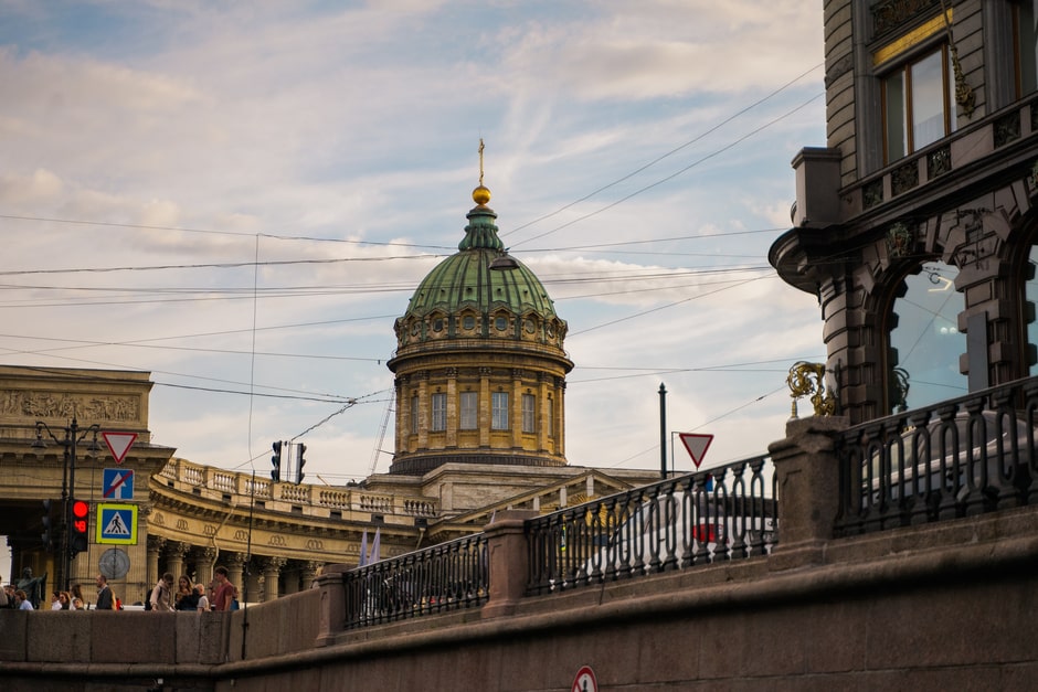 @nevatrip.ru. Вид на собор с канала