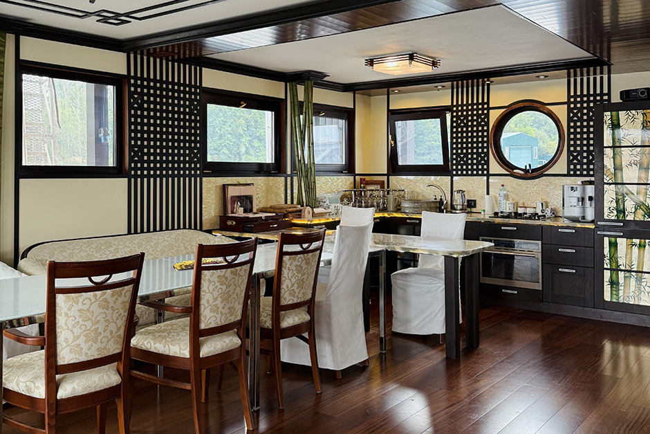 Нижняя палуба