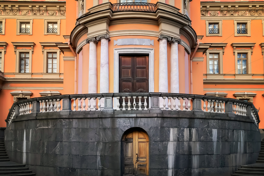 Автобусная экскурсия «Дворцы Петербургской знати»