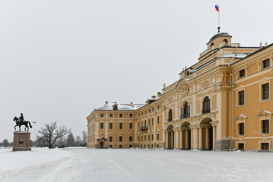 Экскурсия в Стрельну с посещением Константиновского дворца