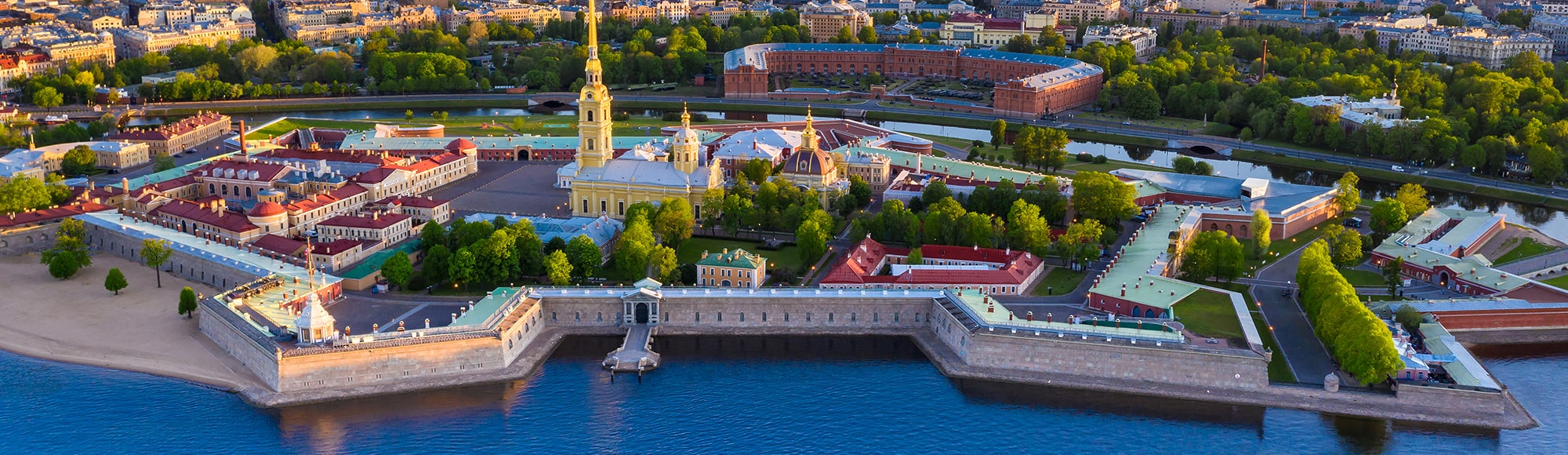 Прогулка на катере по Петроградской