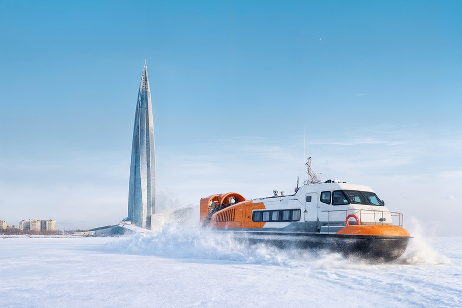 Прогулка на воздушной подушке по Неве «Ледяной драйв»