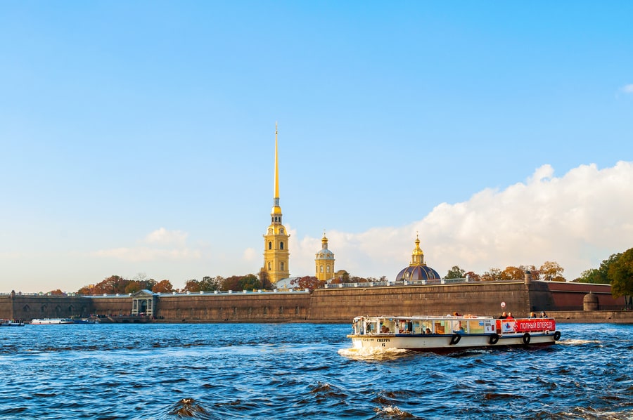 Причал у Петропавловской крепости